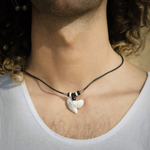 Real Shark Tooth Necklace (Black Bead Real Shark Tooth Necklace (Black Bead