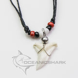 mancherster united shark tooth necklace